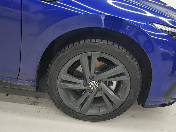 Фото 6 - Volkswagen Golf