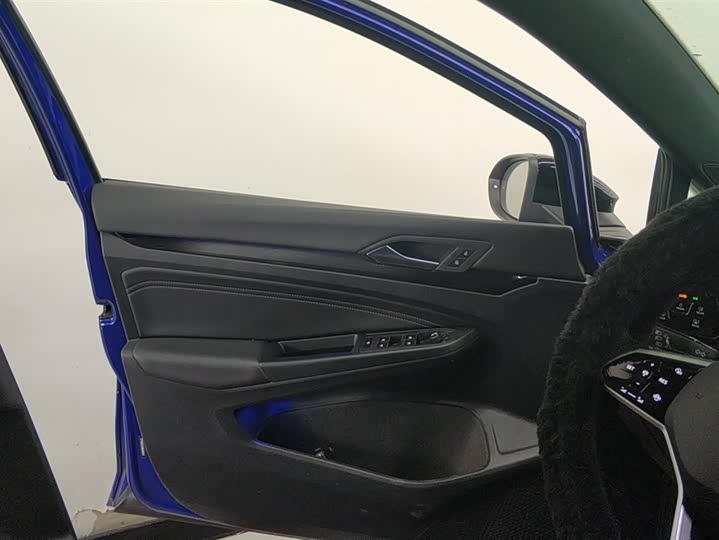 Фото 7 - Volkswagen Golf