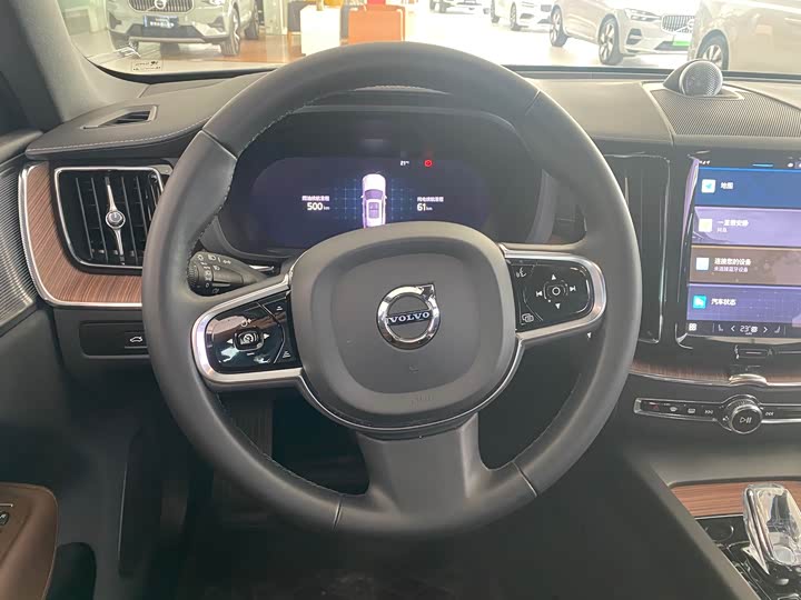 Фото 7 - Volvo XC60 Hybrid