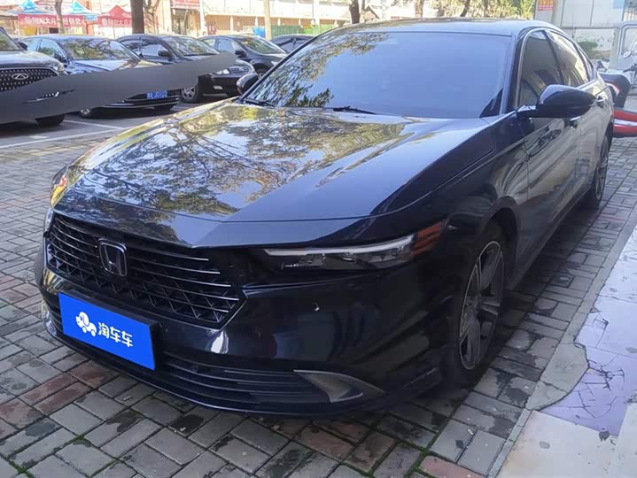 Фото 1 - Honda Accord