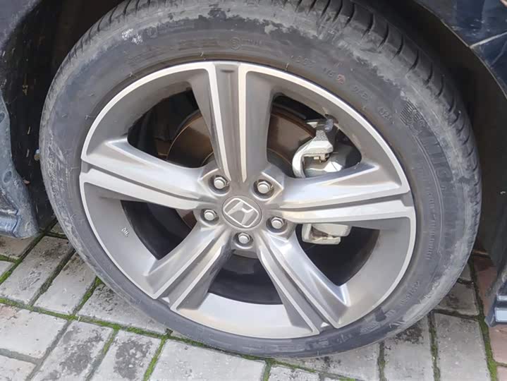 Фото 6 - Honda Accord