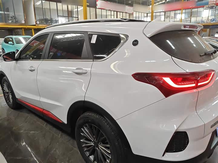 Фото 5 - Jetour X70