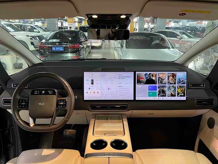 Фото 5 - LiXiang Mega