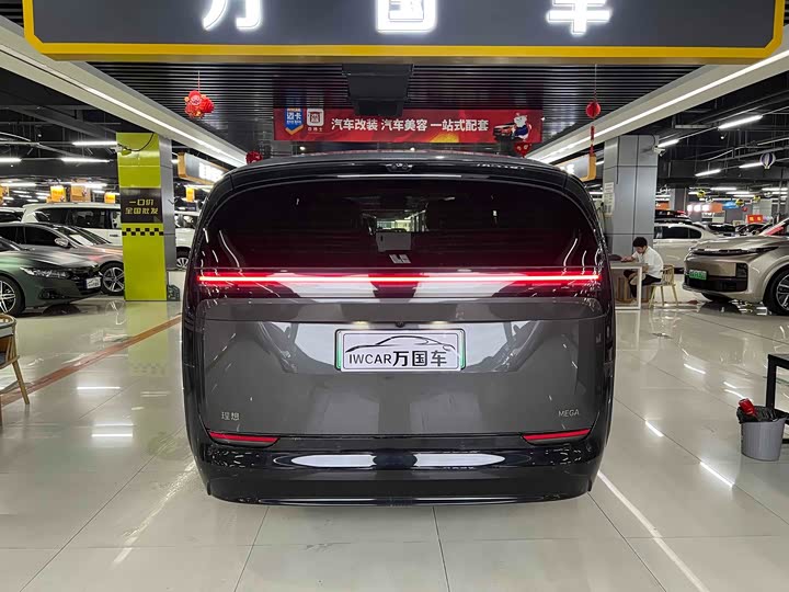 Фото 9 - LiXiang Mega