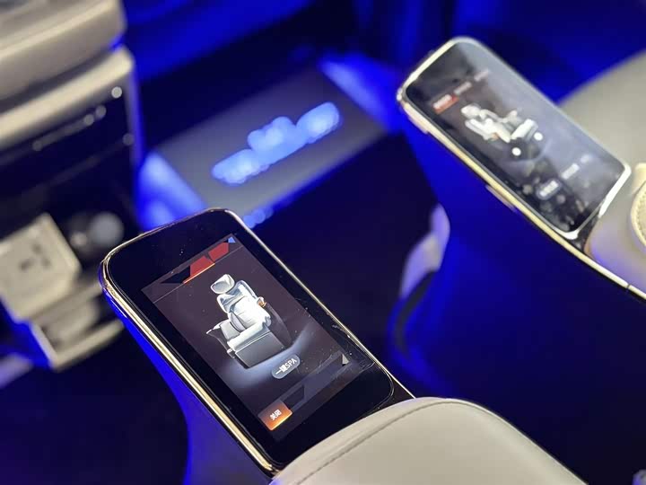 Фото 9 - GAC Trumpchi M8