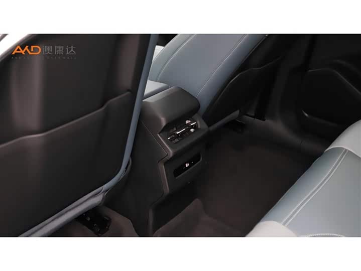 Фото 9 - Audi Q6L e-tron