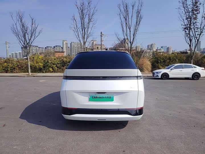 Фото 5 - XPeng X9