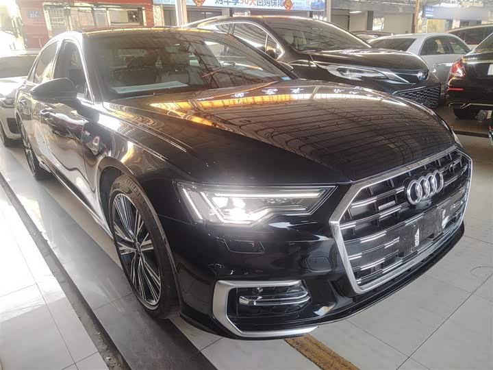 Фото 4 - Audi A6L