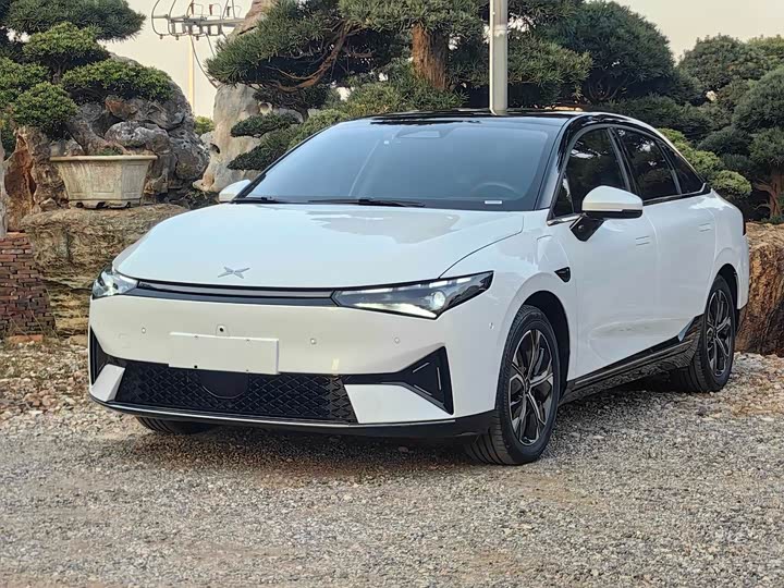 Фото 1 - XPeng P5