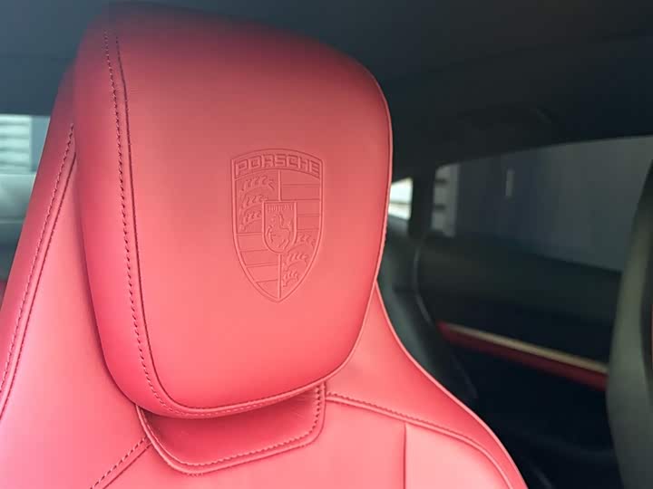 Фото 8 - Porsche Taycan