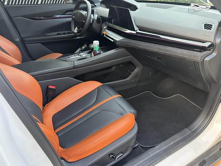 Фото 7 - Changan UNI-V