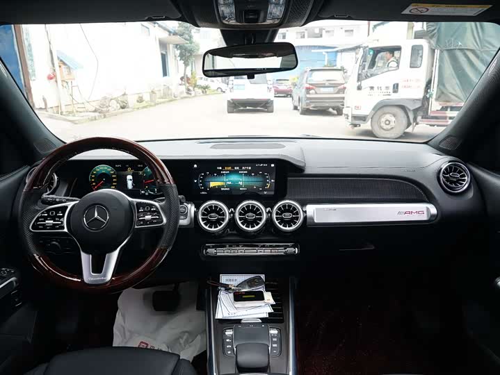 Фото 5 - Mercedes-Benz GLB-Class