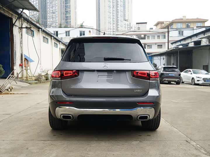 Фото 8 - Mercedes-Benz GLB-Class