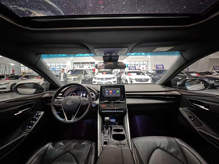 Фото 4 - Toyota Avalon