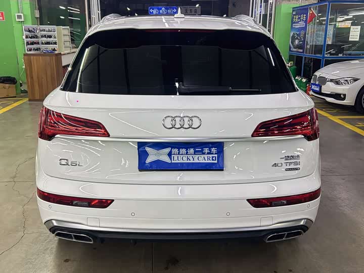 Фото 5 - Audi Q5L