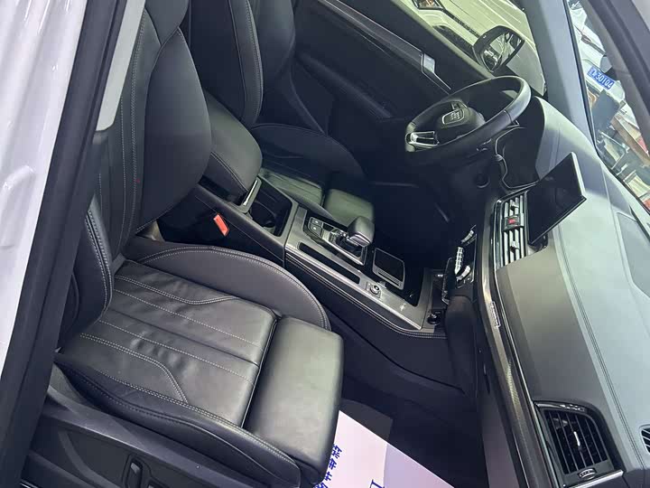 Фото 8 - Audi Q5L
