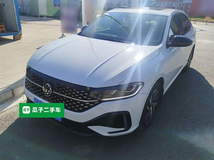 Фото 1 - Volkswagen Lavida