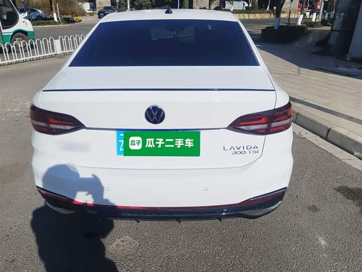 Фото 6 - Volkswagen Lavida