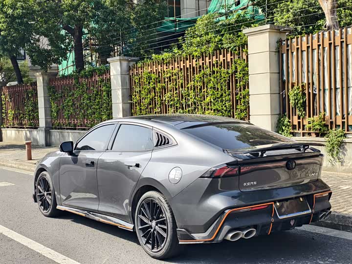 Фото 5 - Changan UNI-V