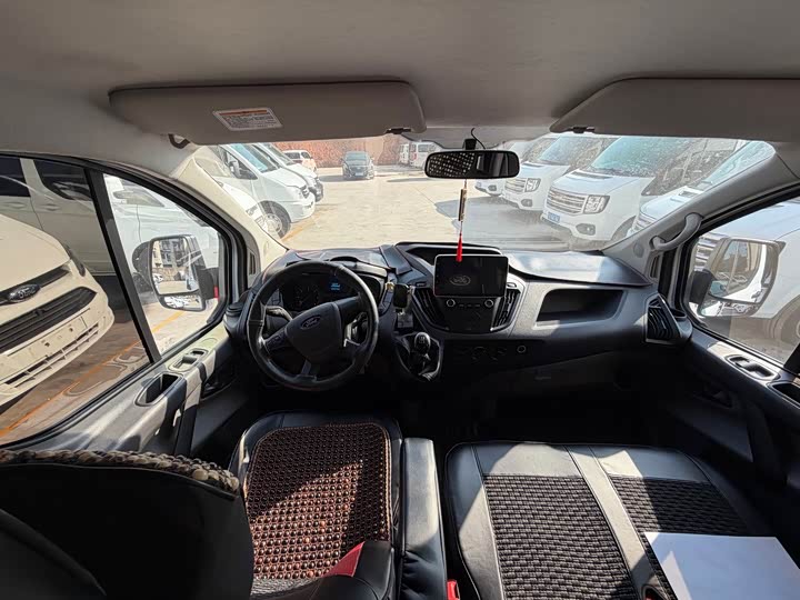 Фото 6 - Ford Transit