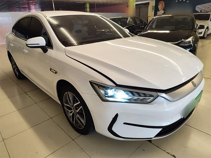 Фото 4 - BYD Qin Plus