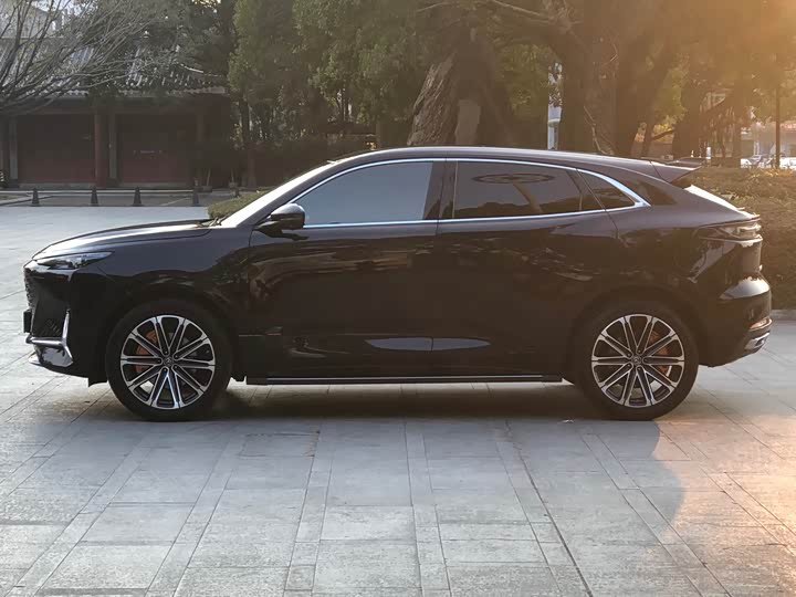 Фото 9 - Changan UNI-K Hybrid