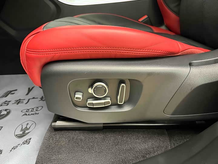 Фото 6 - Land Rover Range Rover Sport