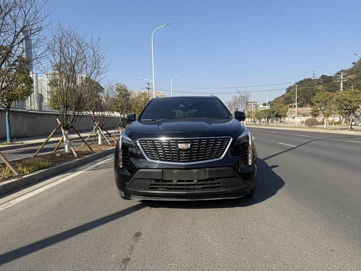 Фото 2 - Cadillac XT4
