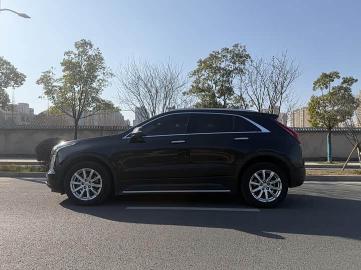 Фото 3 - Cadillac XT4