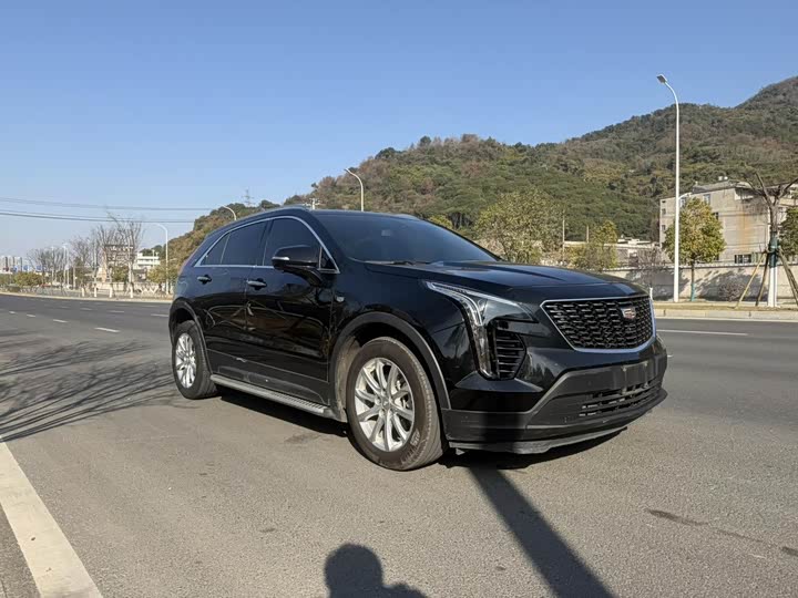 Фото 4 - Cadillac XT4