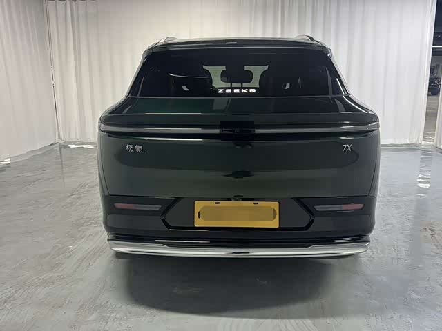 Фото 6 - Zeekr 7X