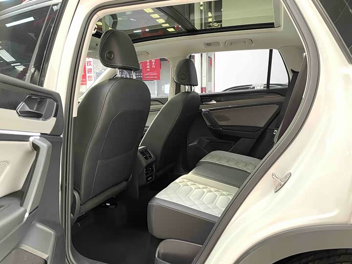 Фото 7 - Volkswagen Tayron