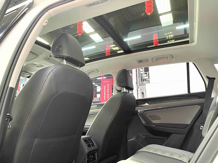 Фото 8 - Volkswagen Tayron