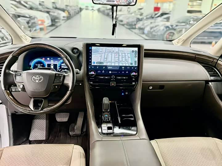 Фото 4 - Toyota Alphard