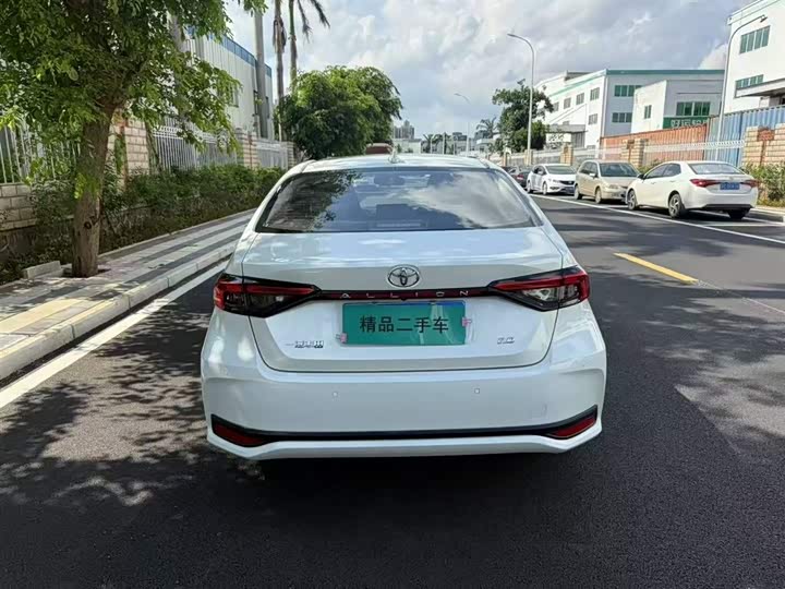 Фото 8 - Toyota Allion