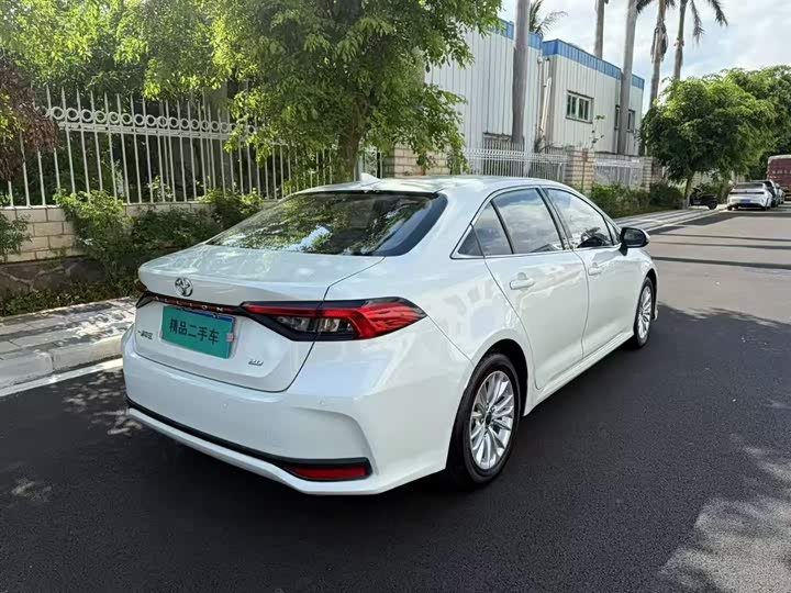 Фото 9 - Toyota Allion