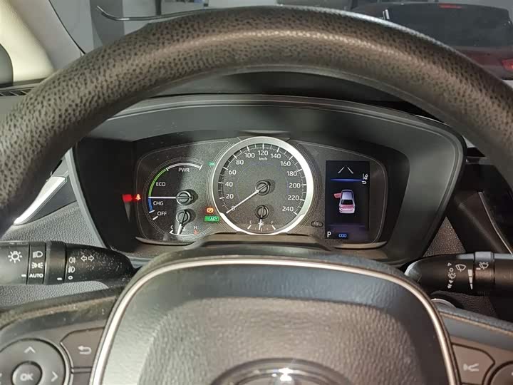 Фото 4 - Toyota Corolla