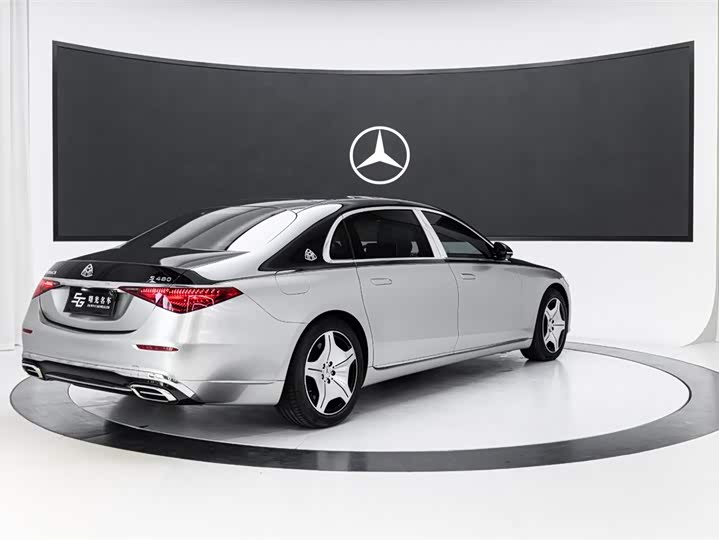Фото 4 - Mercedes-Benz Maybach S-Class