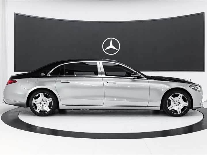 Фото 7 - Mercedes-Benz Maybach S-Class