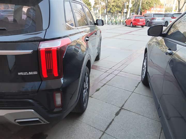 Фото 8 - Kia Sportage GT-line