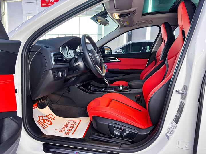 Фото 6 - BMW 1 Series