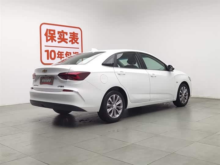 Фото 2 - Chevrolet Monza