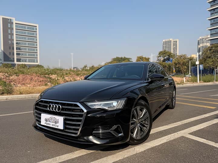 Фото 1 - Audi A6L