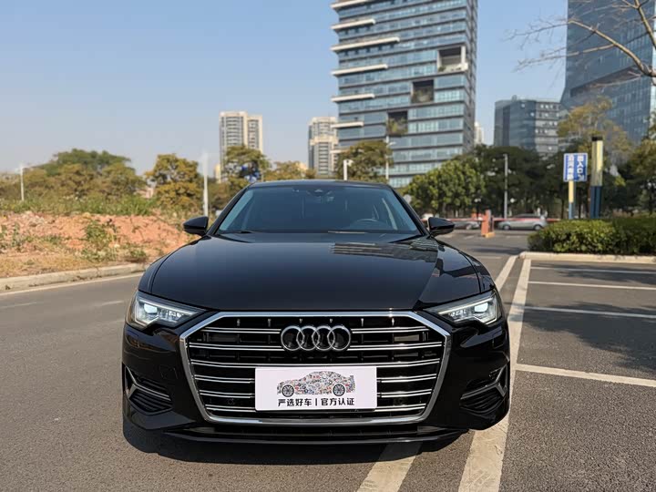 Фото 5 - Audi A6L
