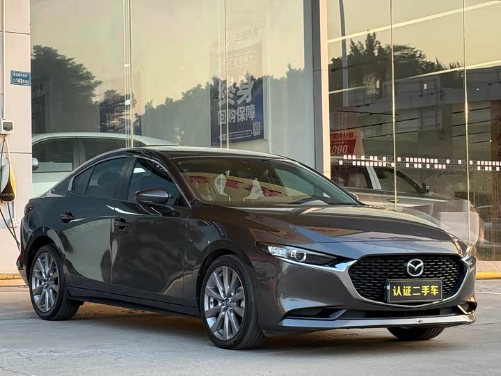 Фото 3 - Mazda 3 (Axela)