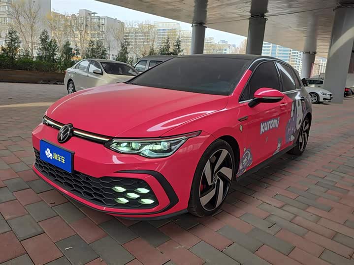 Фото 1 - Volkswagen Golf GTI