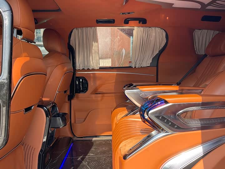 Фото 6 - Toyota Sienna