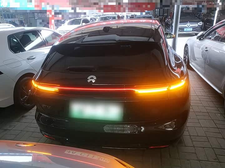 Фото 6 - Nio ET5T