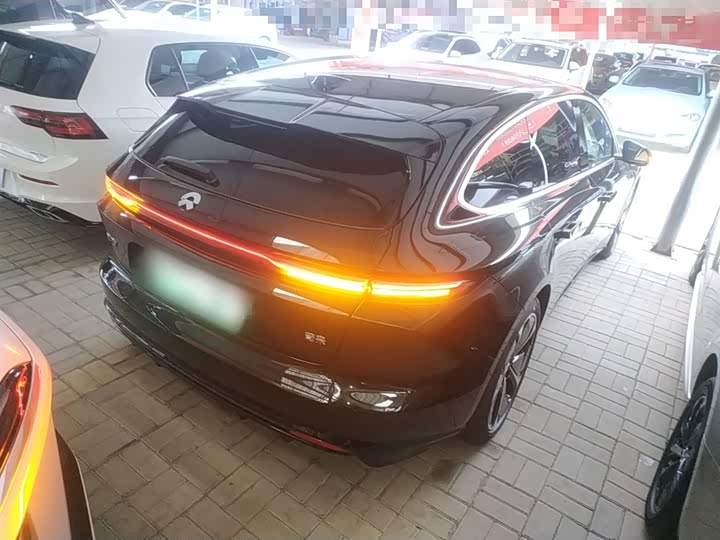 Фото 7 - Nio ET5T