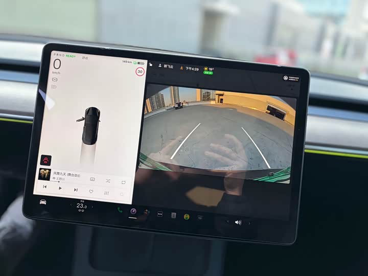 Фото 8 - Tesla Model 3